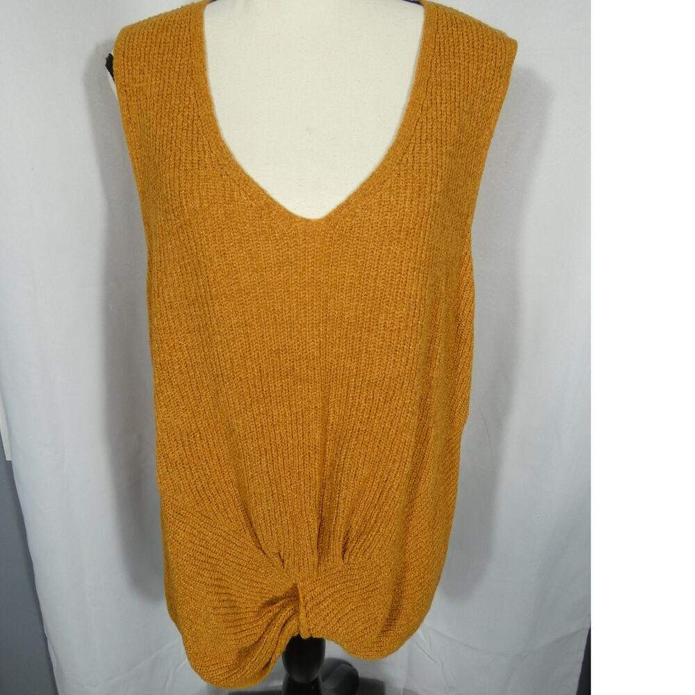 Marled Reunited Clothing Women's XL Gold Knitted Sweater Vest Twisted Hem